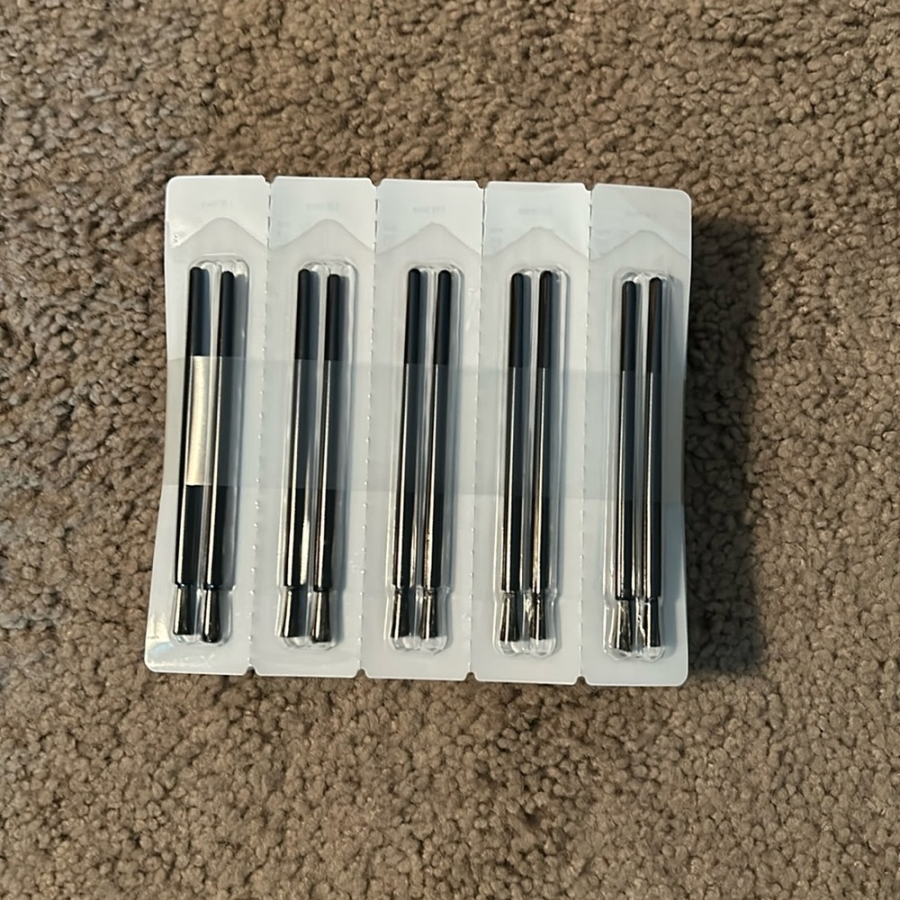 Lash serum Makeup applicators. Does not include the eye lash serum.